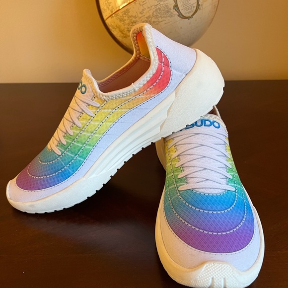 Psudo Women’s Gradient Rainbow Sneakers - Picture 2 of 6